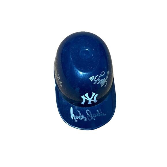 MLB Yankees Signed Mini Baseball Helmet Autographs melkey cabrera Rudy Guillen - Picture 4 of 8